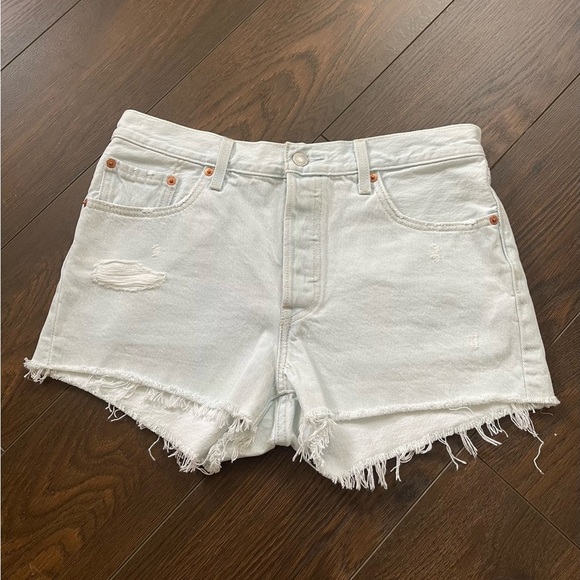 Levi’s 501 light blue wash denim 29 - Picture 2 of 6